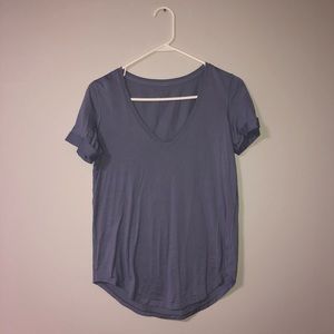 EUC lululemon love v tee